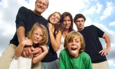 Familias de acogida en Europa: Una tendencia en auge y la propuesta Española de Adoptive.es